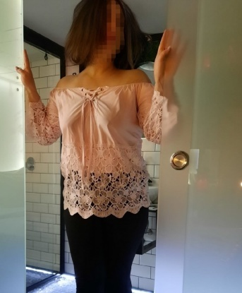 Изумительная белокурая львица приглашает в гости и обещает незабываемый отдых. Со мной ты можешь быть собой, отдохни и насладись. 2214, 40 лет